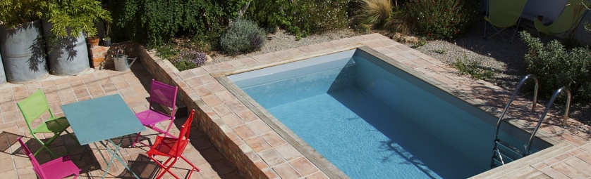 Rectangle 25x4 M Fond 130 M Liner Gris Clair